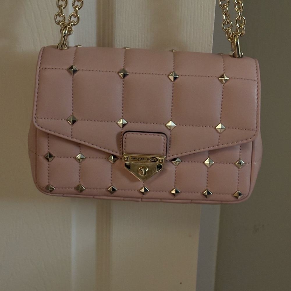 Michael Kors Pink and Gold Quilted Shoulder Bag - Picture 7 of 9